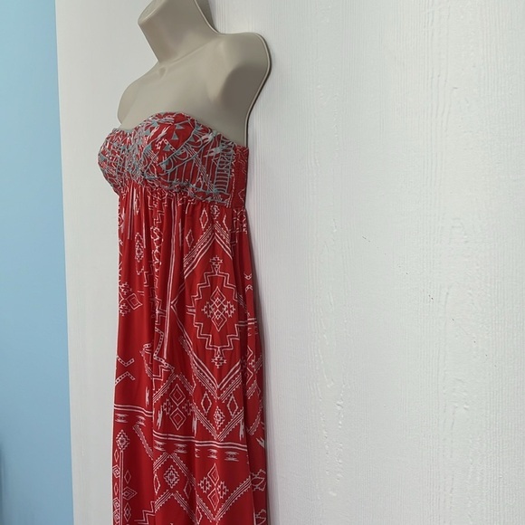Billabong - Dreamed Of You Red And White Fun Tribal Print Maxi Dress Size Small - Picture 6 of 13